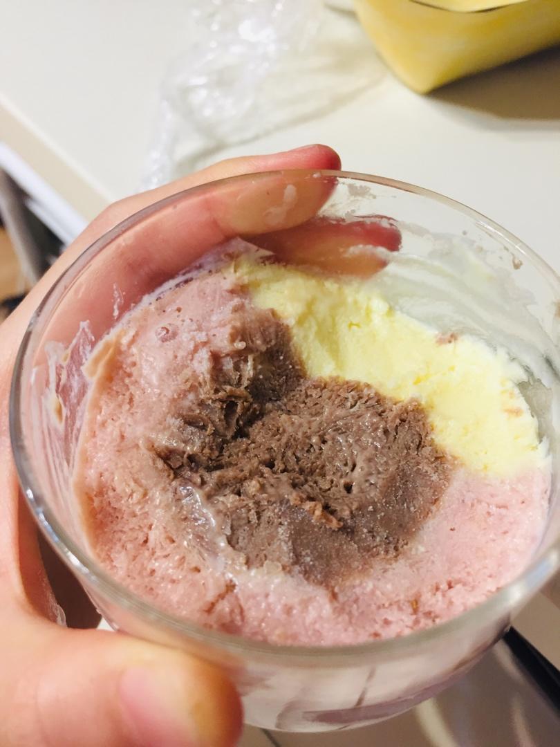 岛本熏の低脂不添加淡奶油【牛奶草莓冰淇淋】（冰淇淋机＆全手动版）