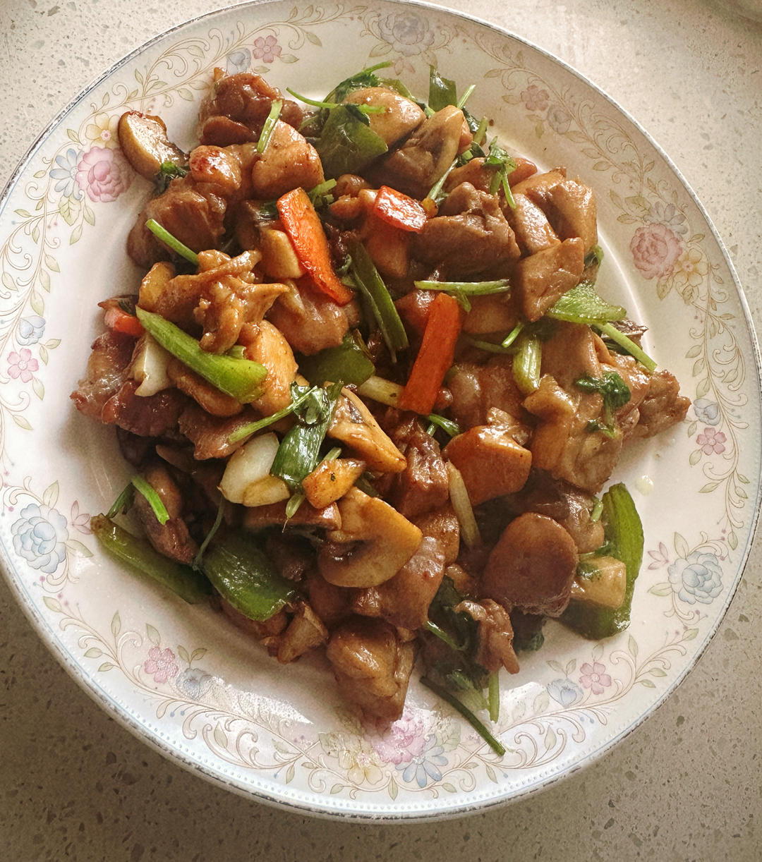 绝了～口蘑鸡腿真的好吃，简单快手
