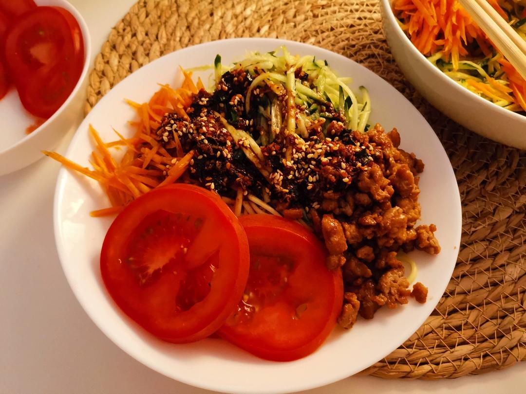 十分钟做好一盘开胃凉拌面～太好吃啦