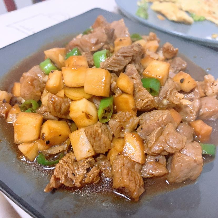 【黑椒杏鲍菇牛肉粒】