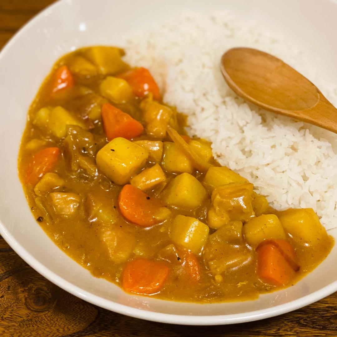 naaaaara做的零失败日式咖喱鸡肉饭!最正宗日本家庭做法!简单又好吃!