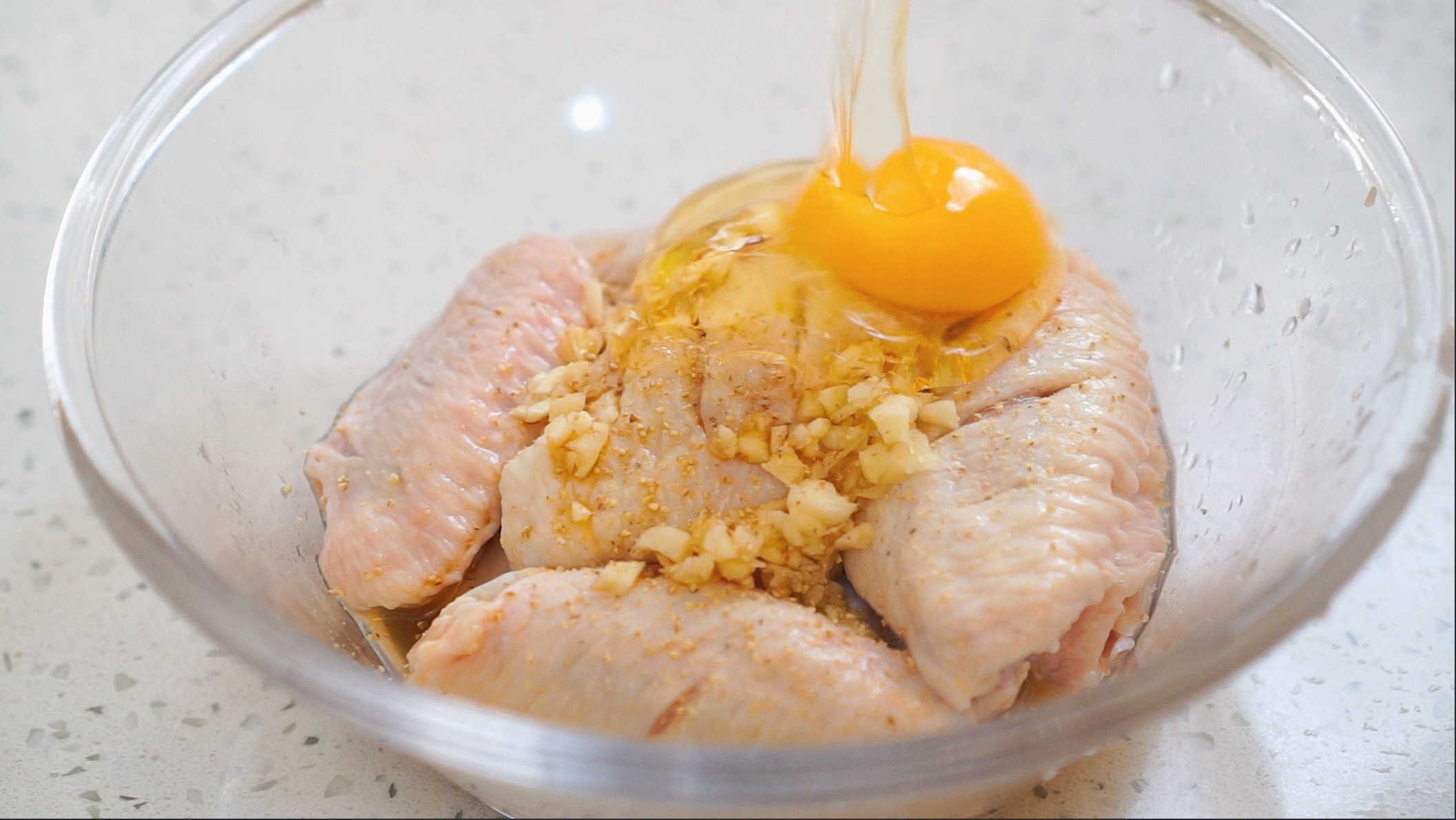金沙咸蛋黄鸡翅（蛋黄酱版）的做法 步骤2