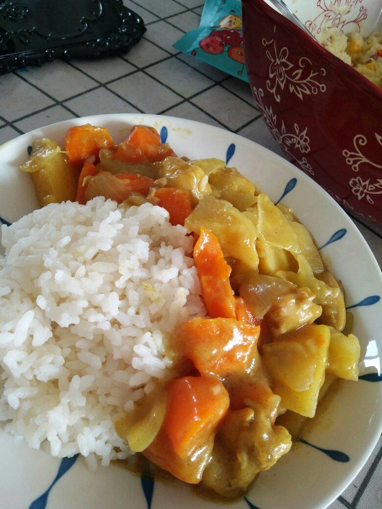 咖喱鸡肉饭