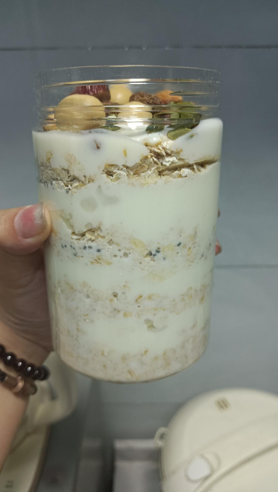 basic overnight oats 时下最流行的营养健康冷藏式隔夜免煮燕麦基本款
