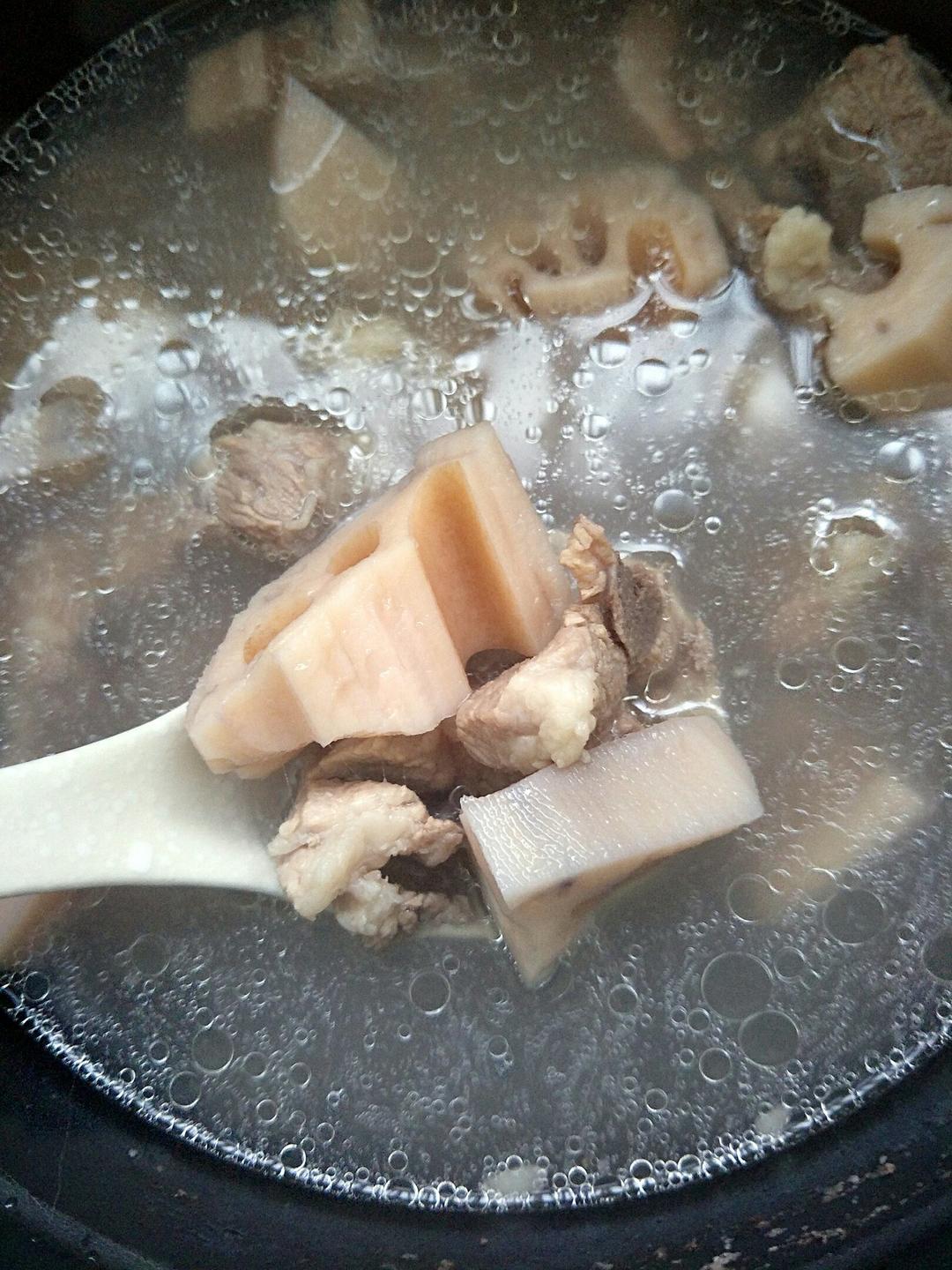 排骨莲藕汤