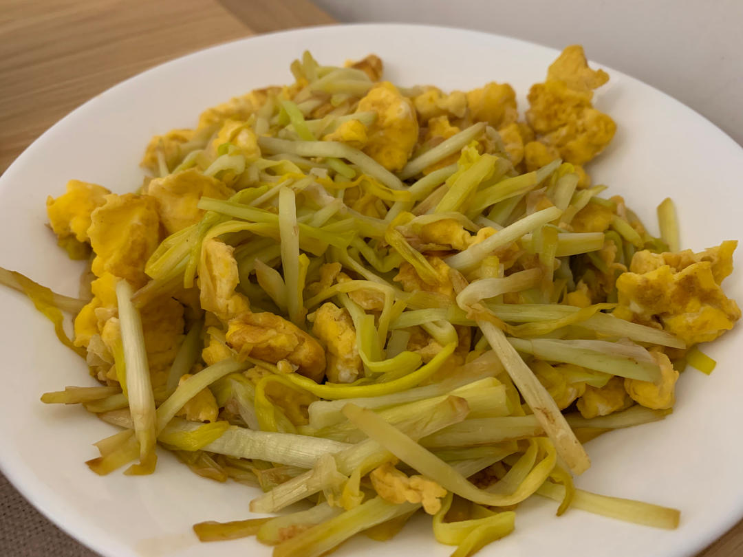 蒜黄炒蛋
