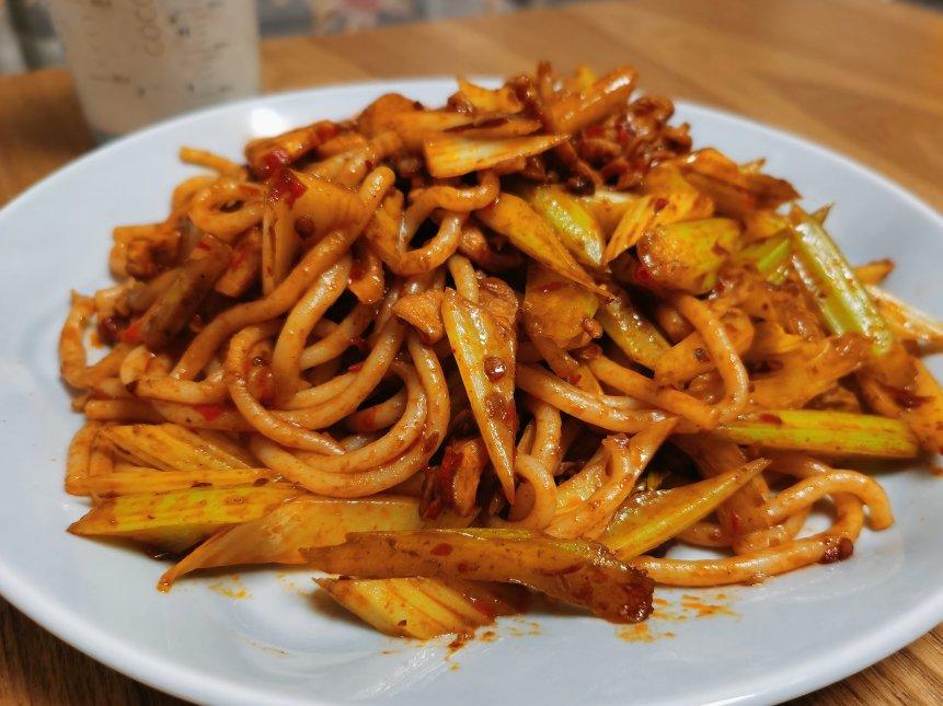 juli366做的新疆鸡肉炒米粉