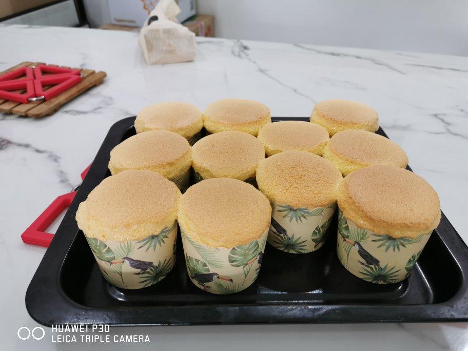 纸杯蛋糕 8寸戚风蛋糕的量