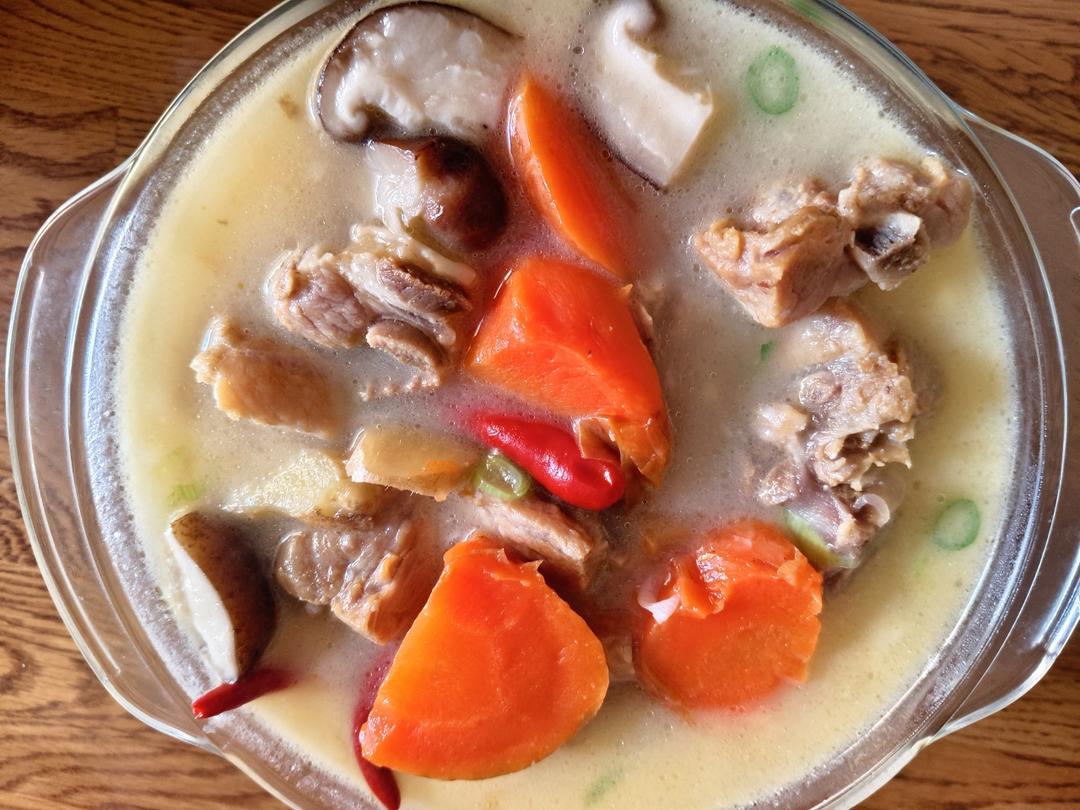 咸香味美 ｜ 腊排骨汤