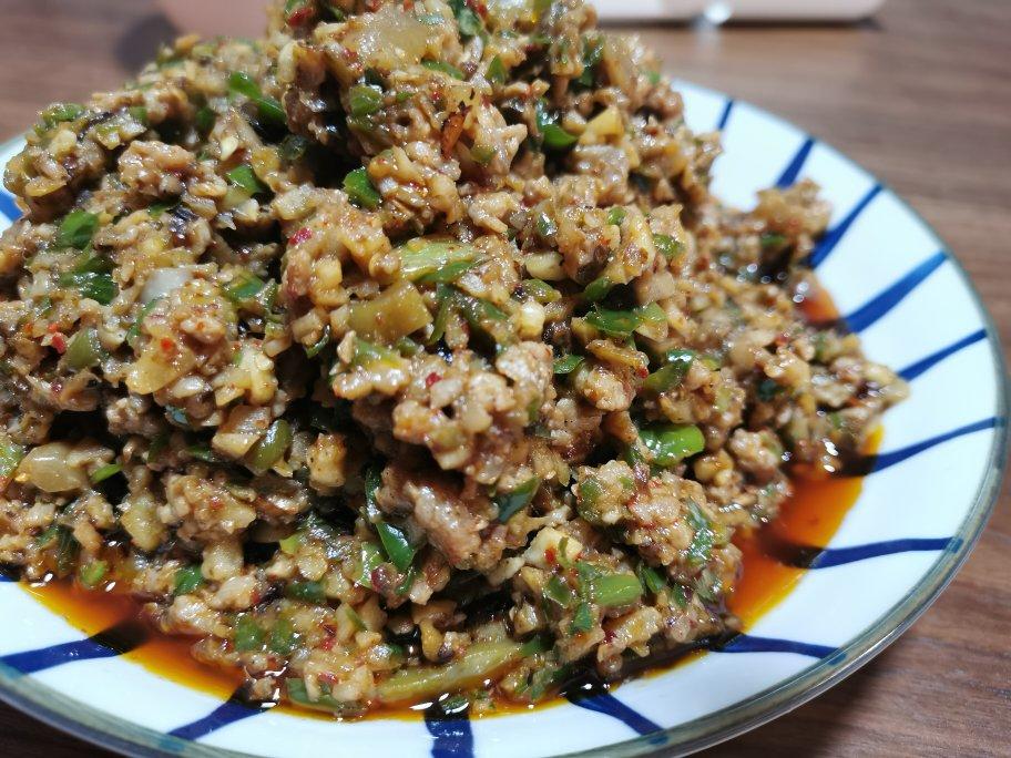 猪肉香菇辣子酱，夹馍绝配