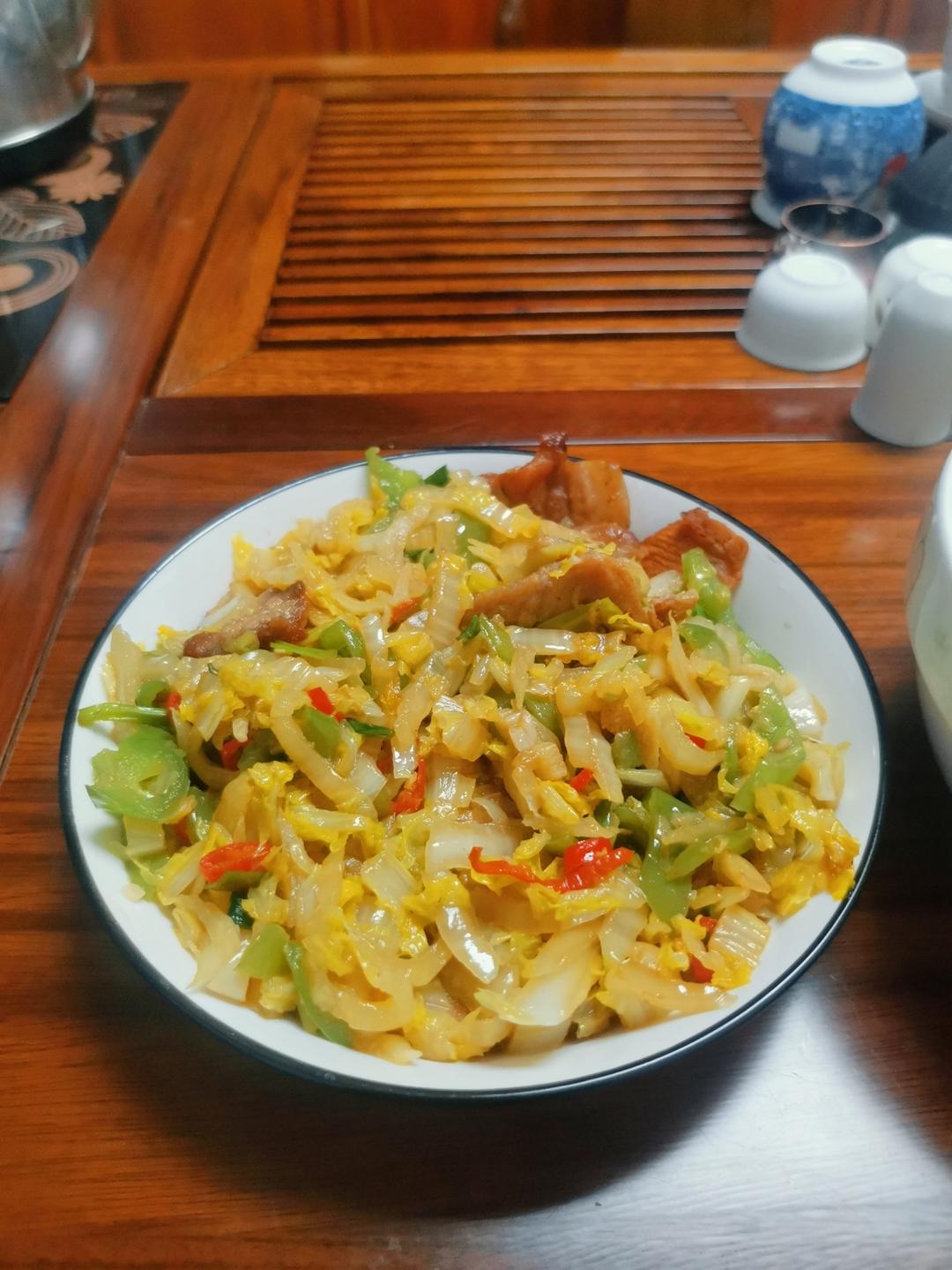 白菜炒肉