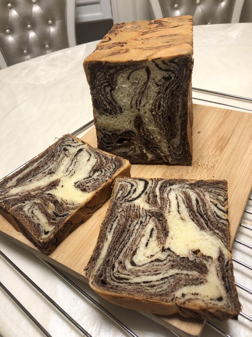 爆好吃大理石纹巧克力吐司