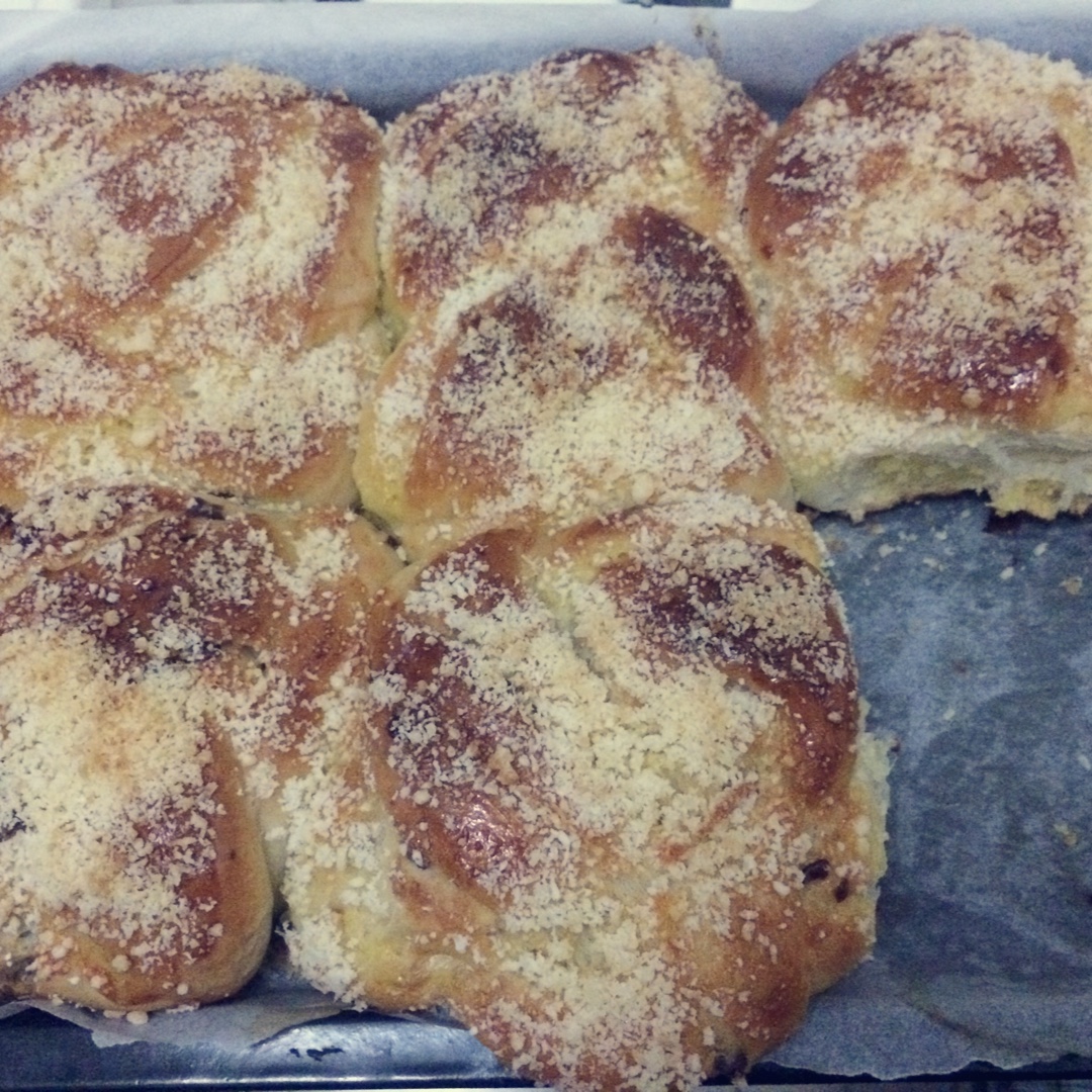 汤种椰蓉酥粒面包