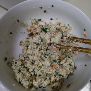 虾仁豆腐锅贴的做法 步骤10