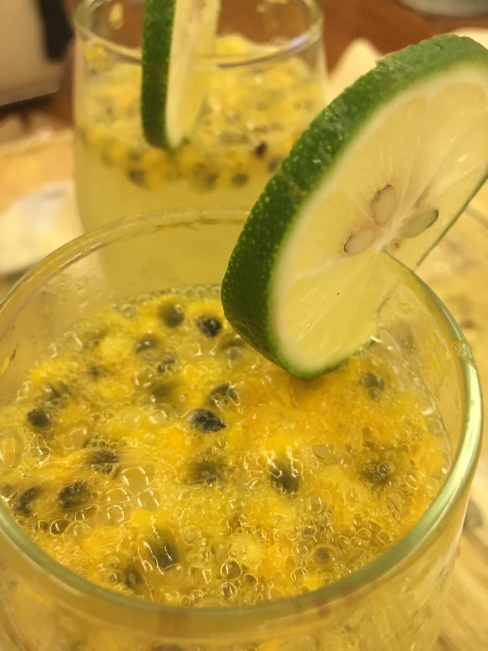 青柠/青桔百香果气泡水/夏日必备