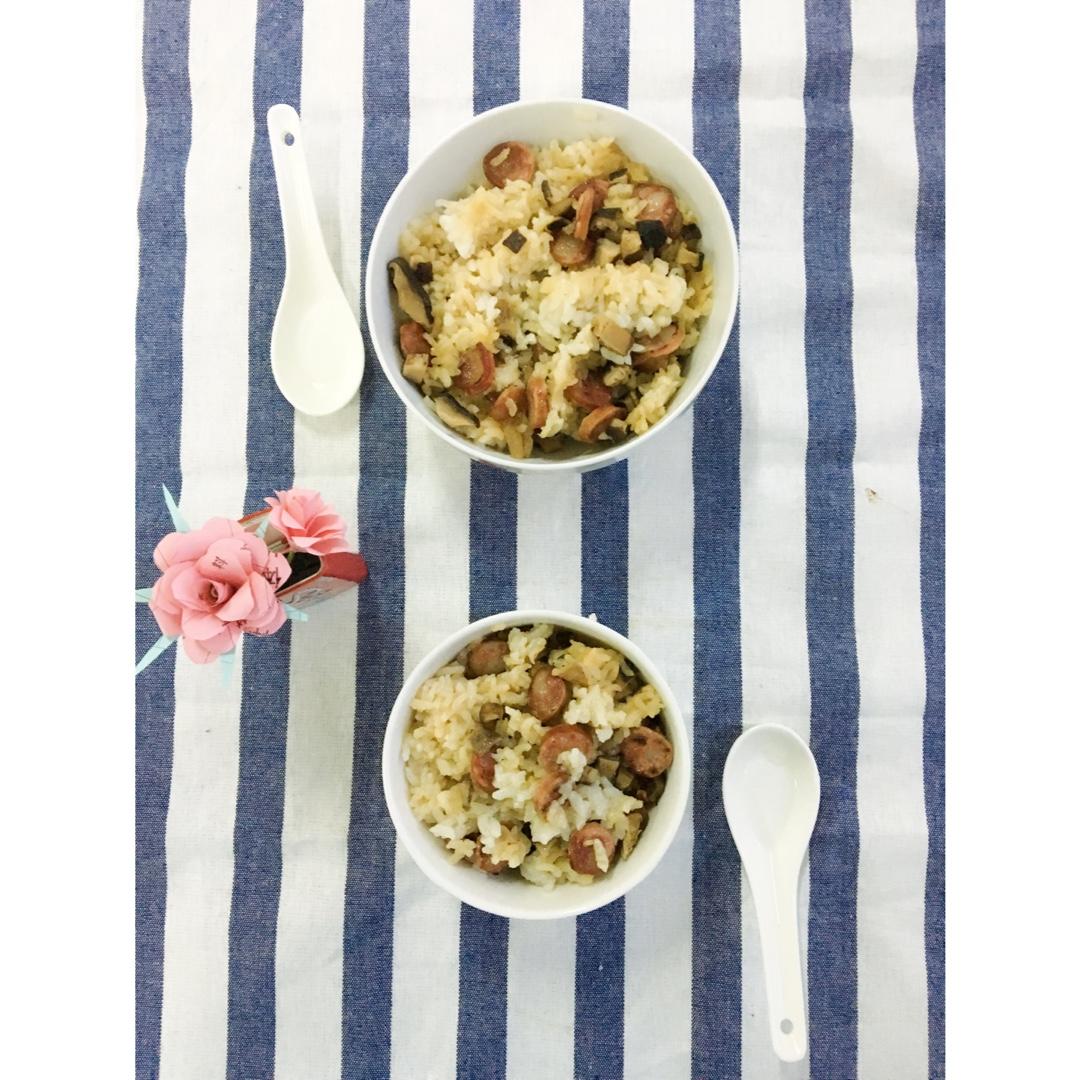 电饭锅版香菇腊肠饭