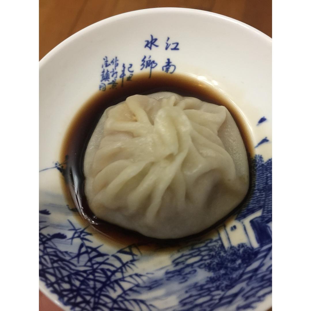 灌汤小笼包