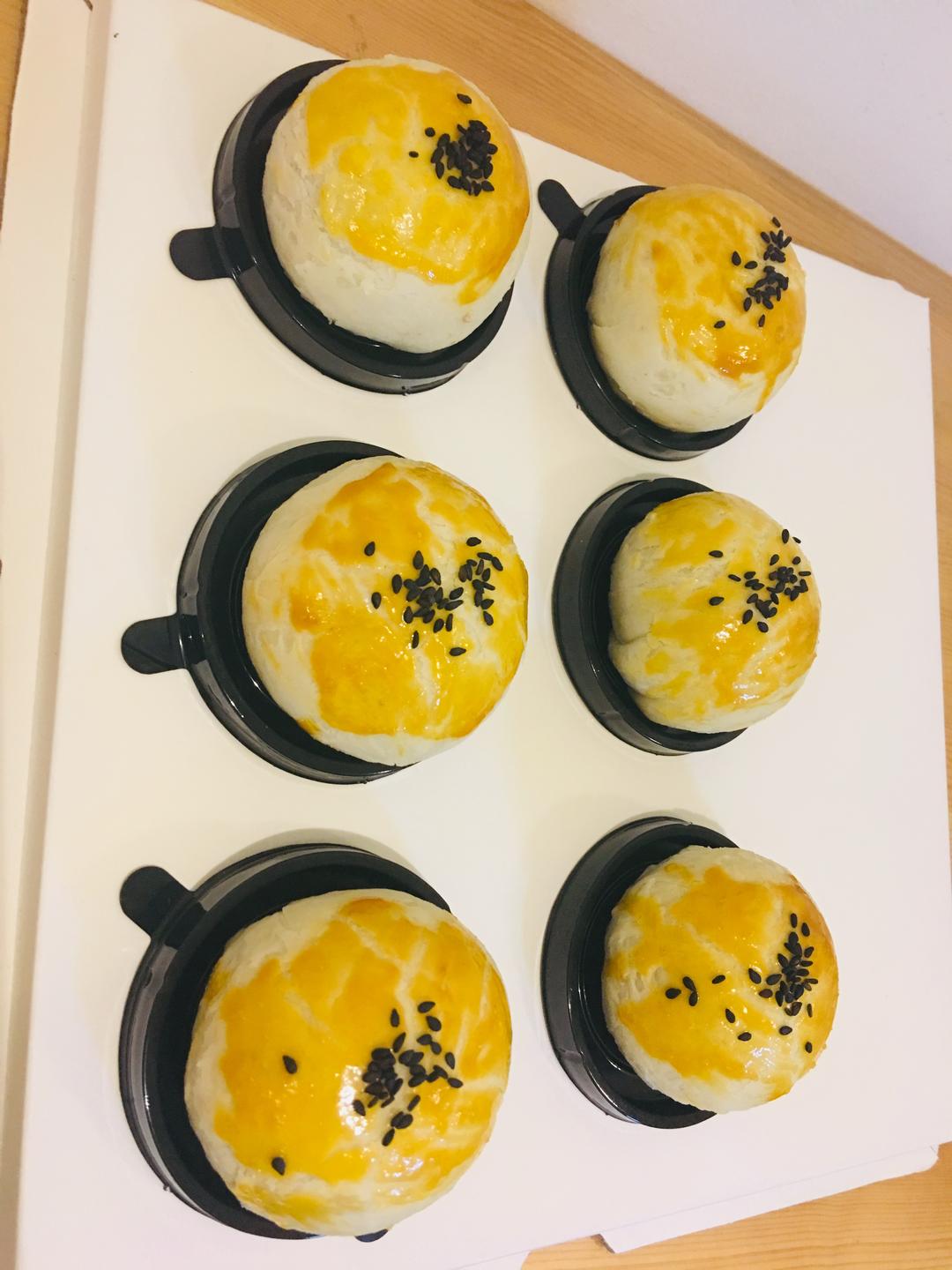 超简单系列：——蛋黄酥——不用揉，不醒面，酥掉渣的中式酥皮点心的做法 步骤23