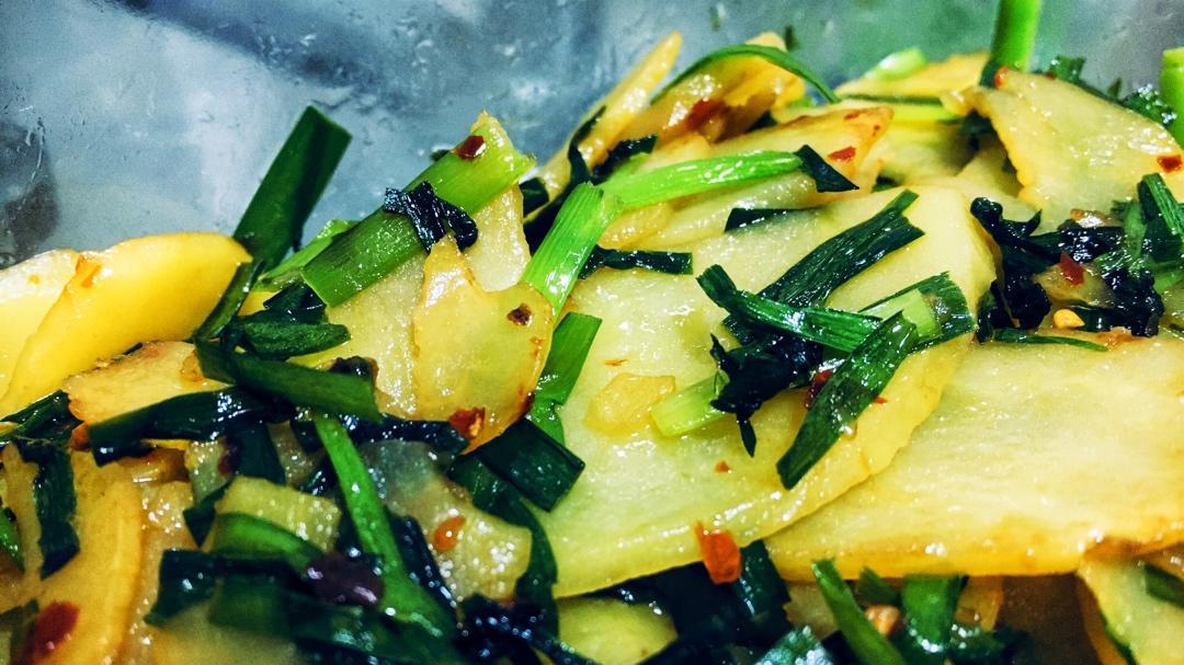 wally汪做的韭菜炒土豆片