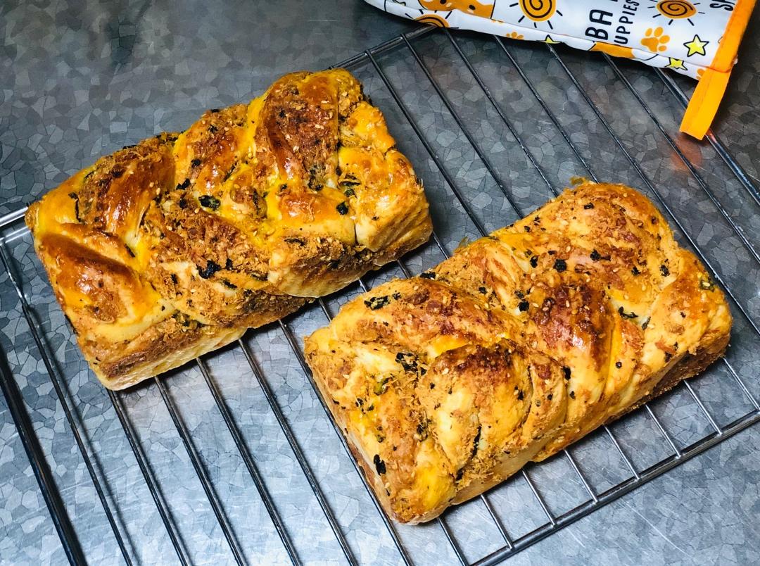 超多料的海苔肉松芝士吐司