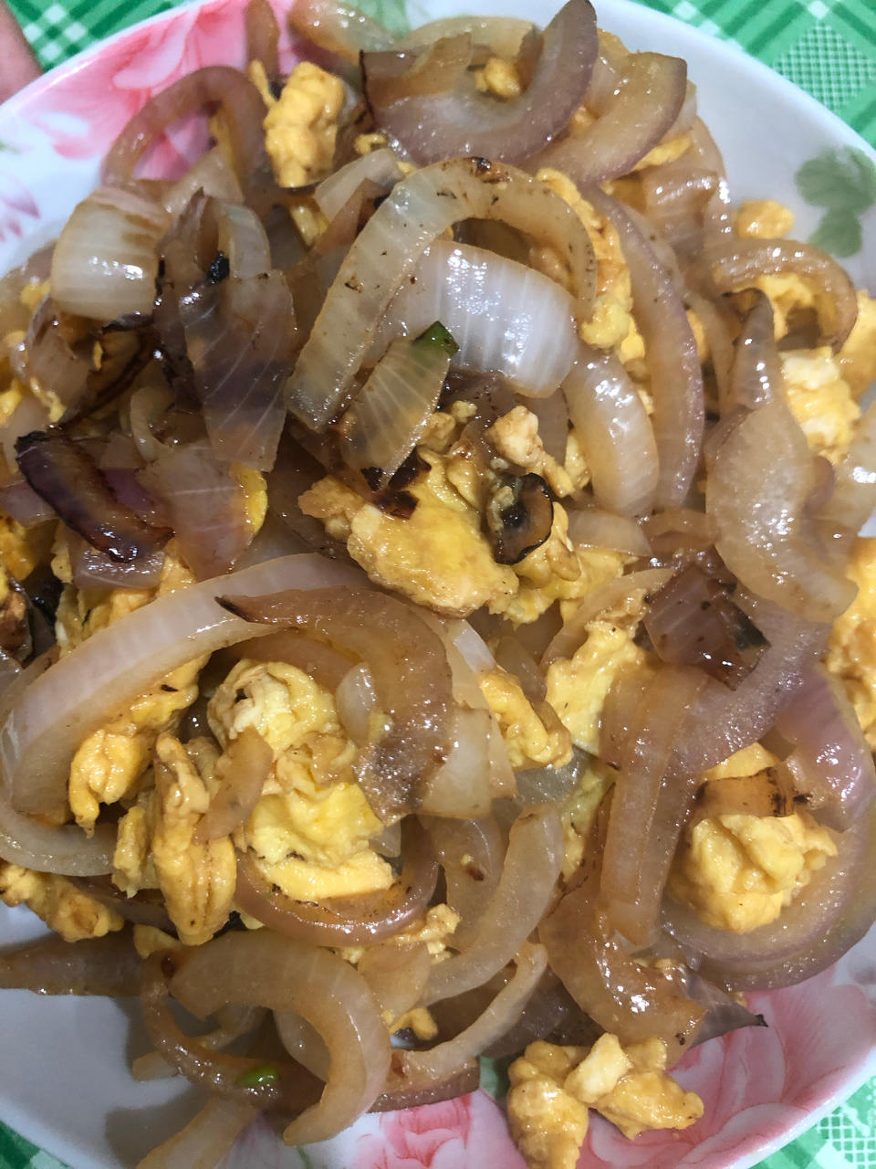 洋葱炒鸡蛋（5分钟快手菜）