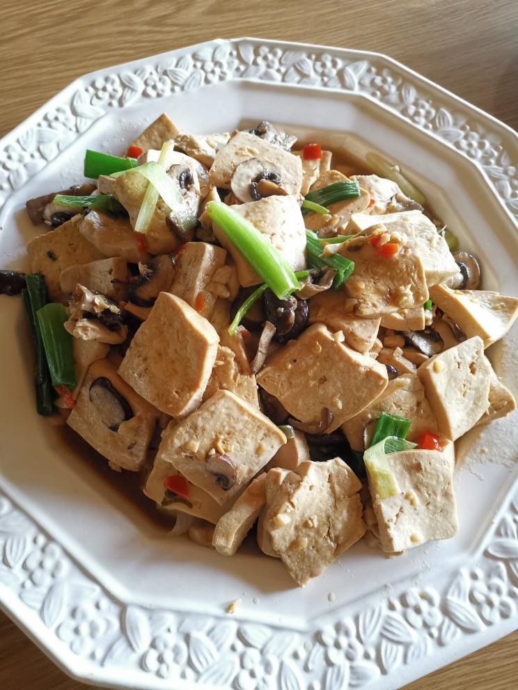 素食系列-小葱蘑菇烧豆腐