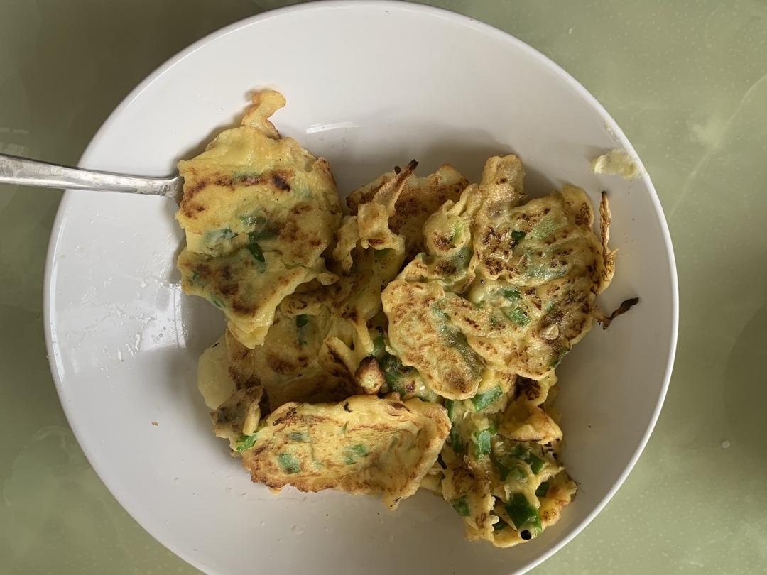 五分钟早餐：小葱鸡蛋饼