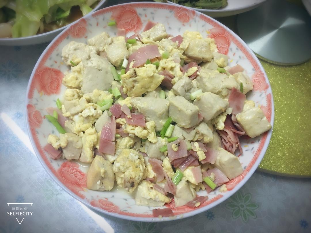 蛋包豆腐丁