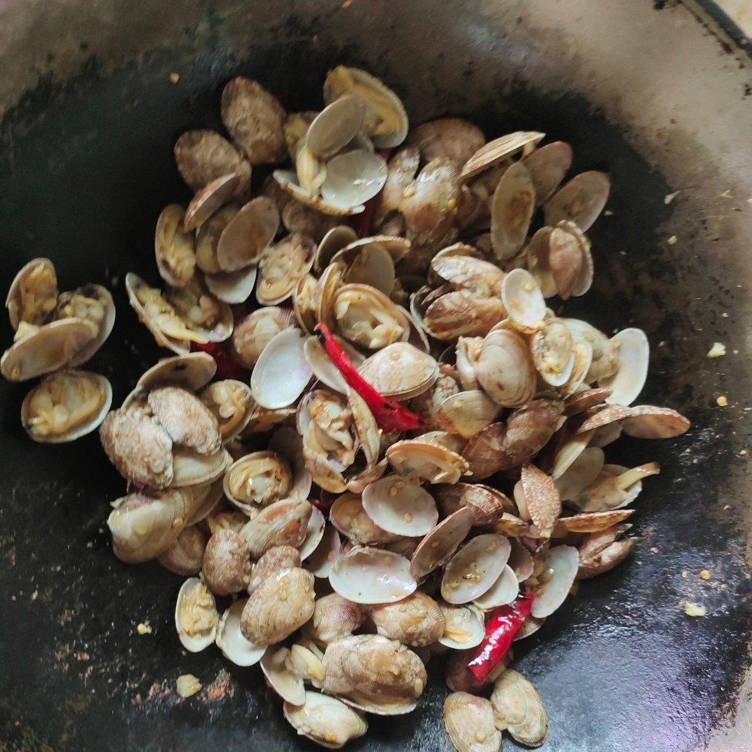 5分钟快手菜❗️秒杀路边摊爆炒花甲～好吃到爆