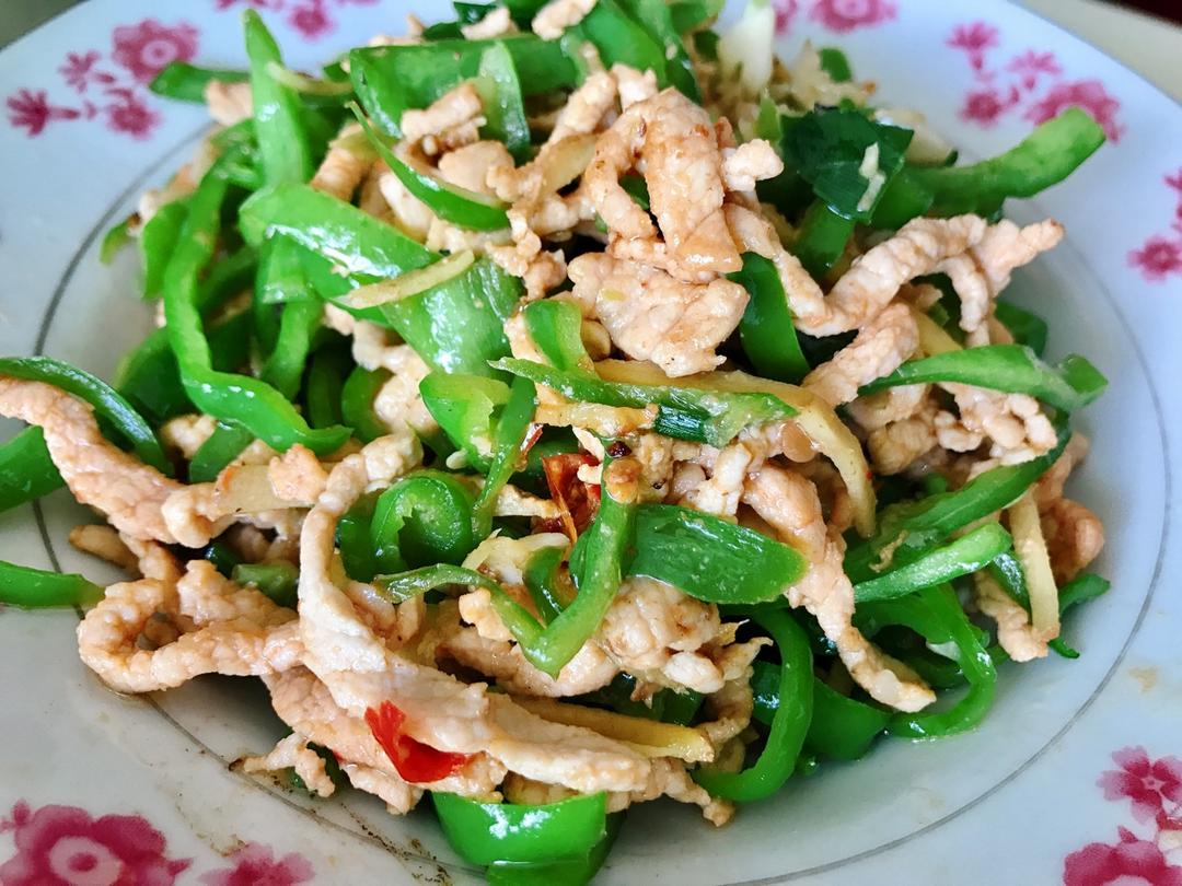 青椒肉丝--下饭快手菜