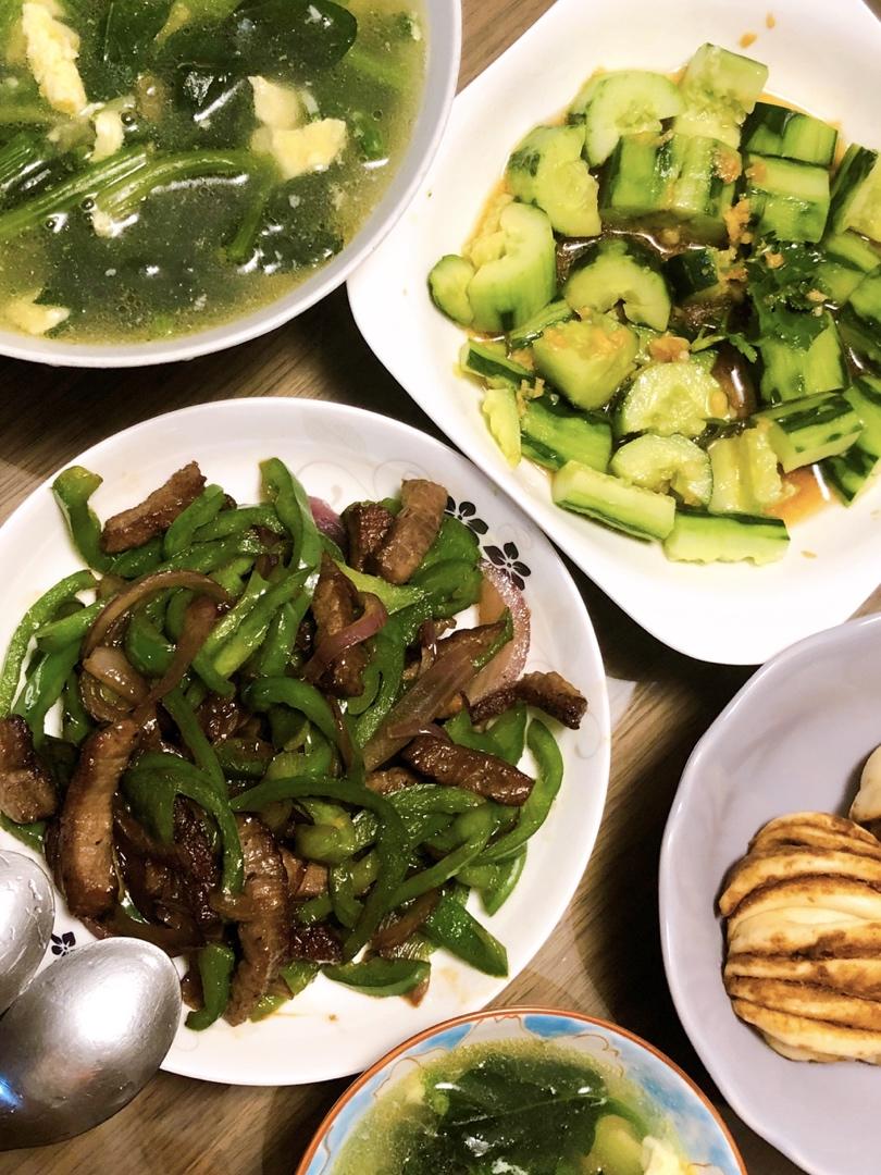 下饭菜：洋葱青椒炒肉片