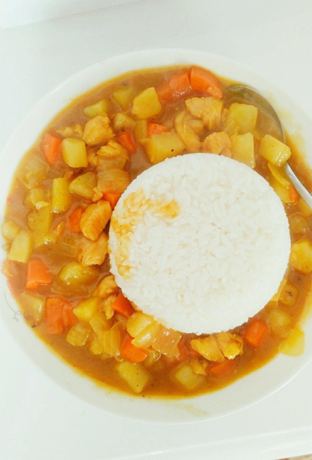 咖喱鸡肉饭