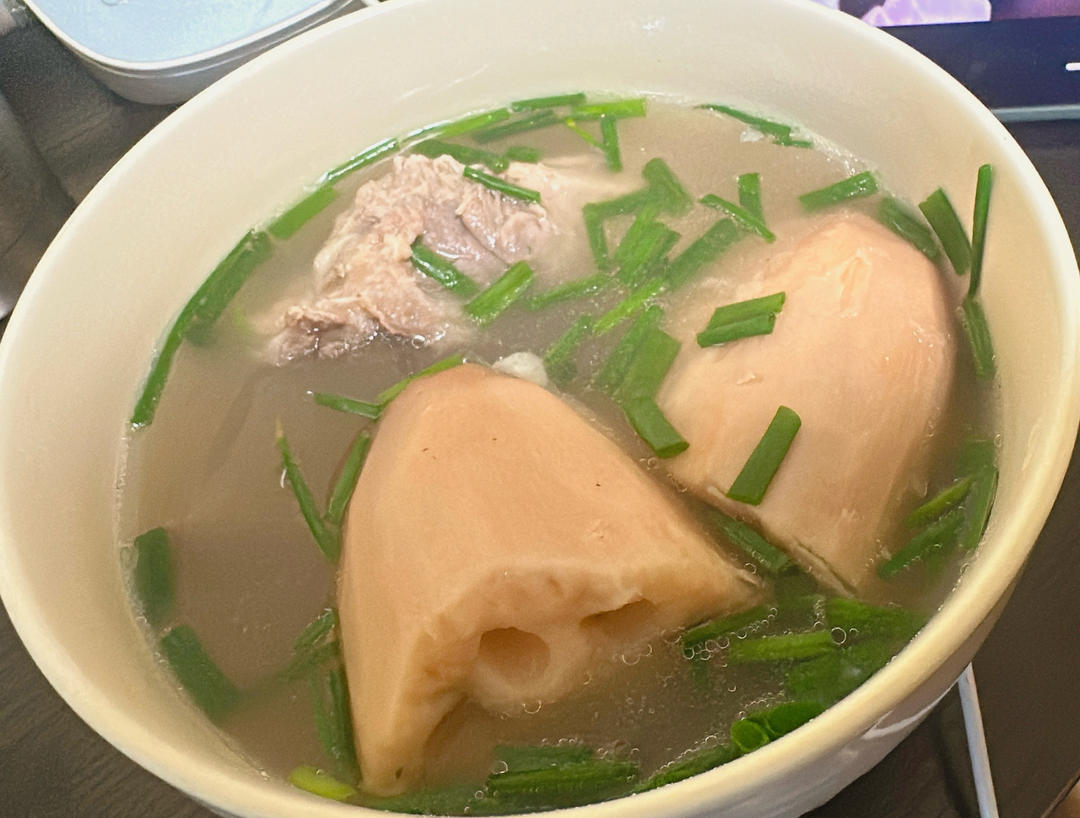 正宗湖北莲藕排骨汤