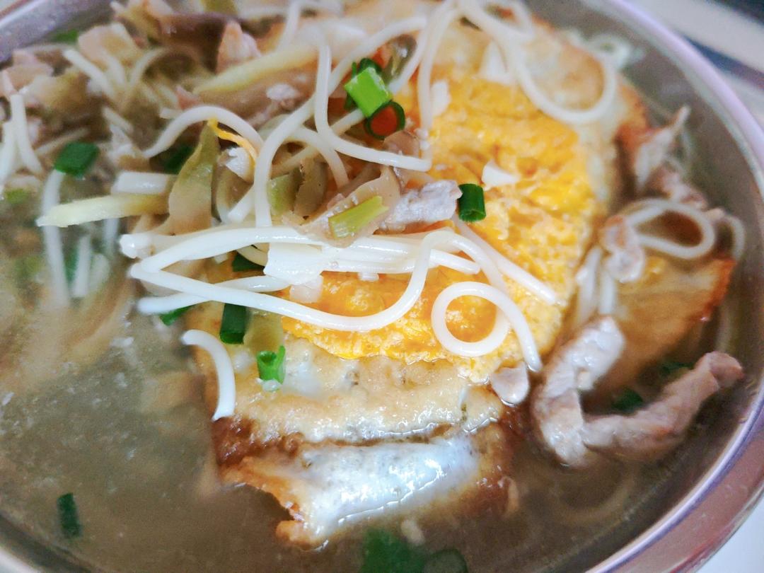 雪菜肉丝面