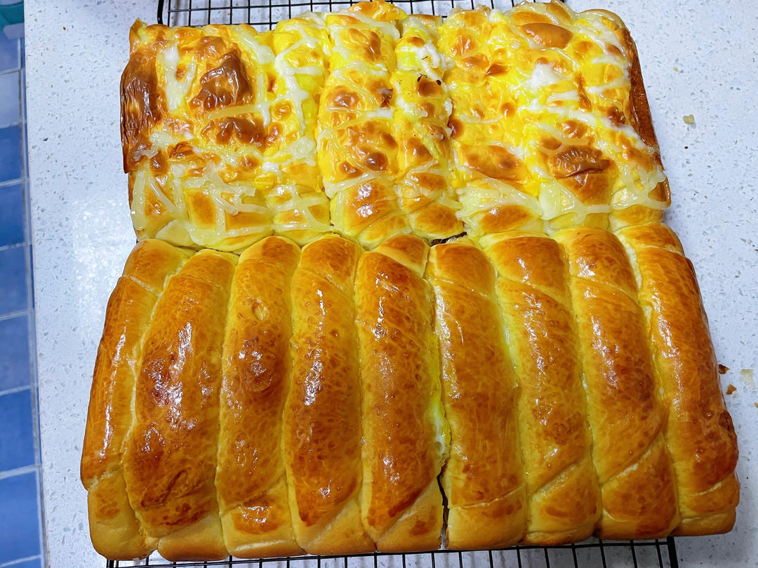 《Tinrry+》双拼芝士牛油排包