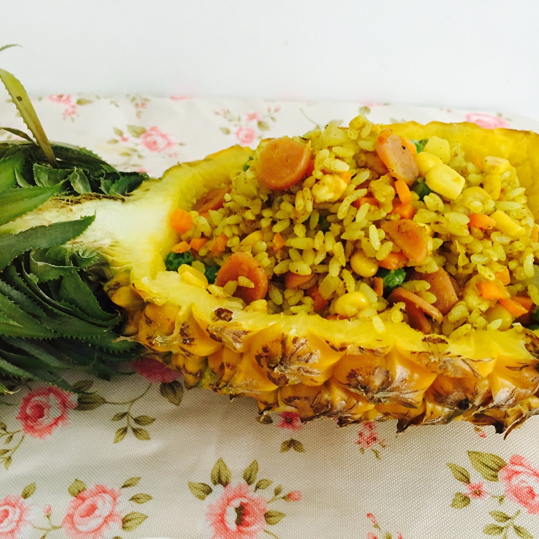 超级好吃的泰式菠萝炒饭