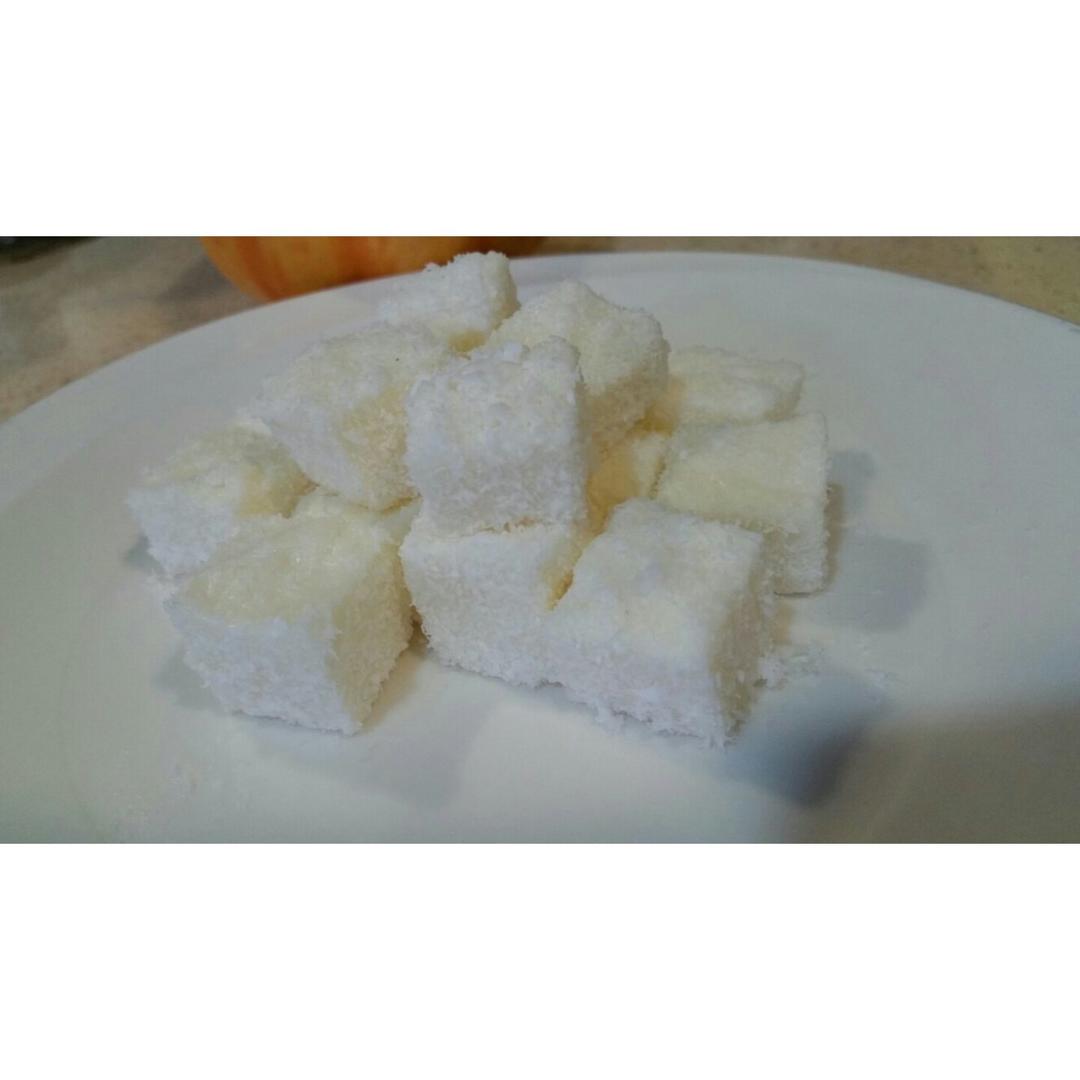 完胜85度C牛奶椰丝小方