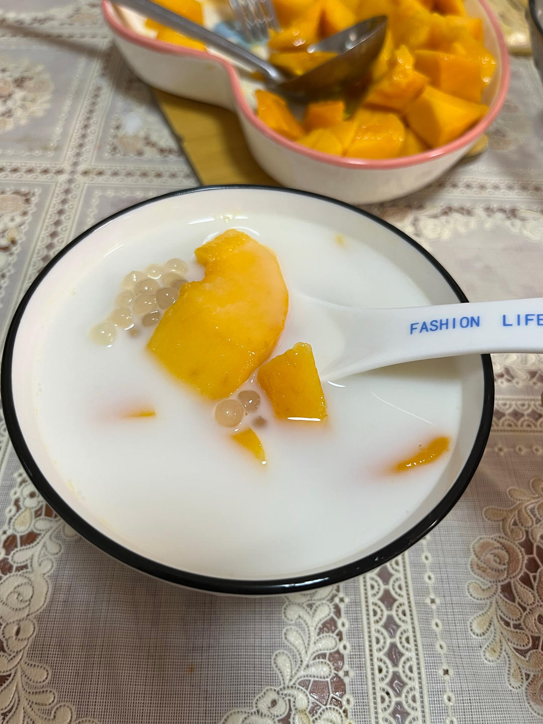 芒果椰汁西米露 | 夏日清凉解暑 无需烤箱