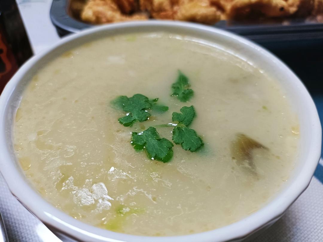 冬天萝卜这样吃，胖都胖不了，萝卜丝咸面汤