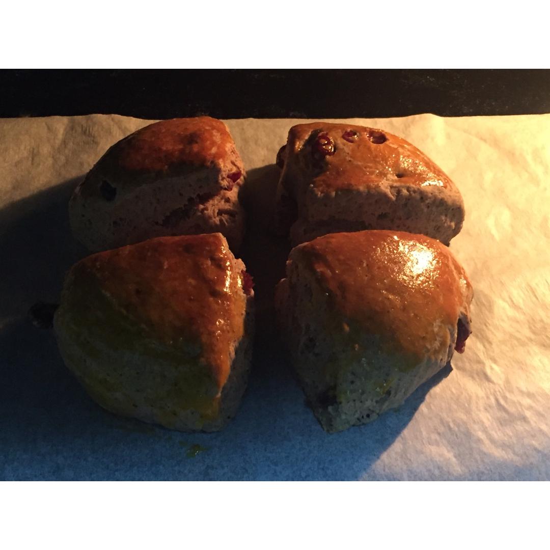 蔓越莓肉桂司康