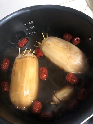 【超级简单的糯米藕】红枣红糖➕冰糖，熬出来浓稠的汤汁的做法 步骤12