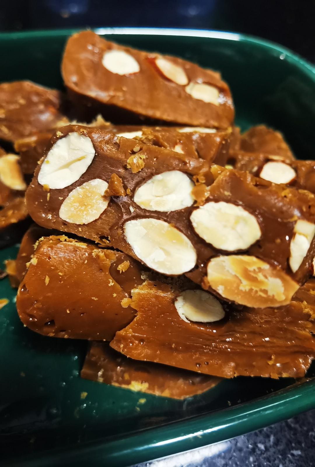 海盐杏仁太妃糖