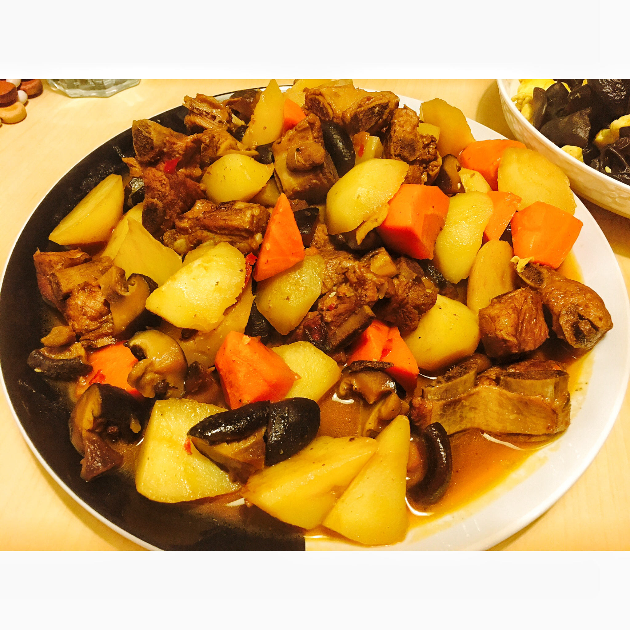 土豆炖排骨