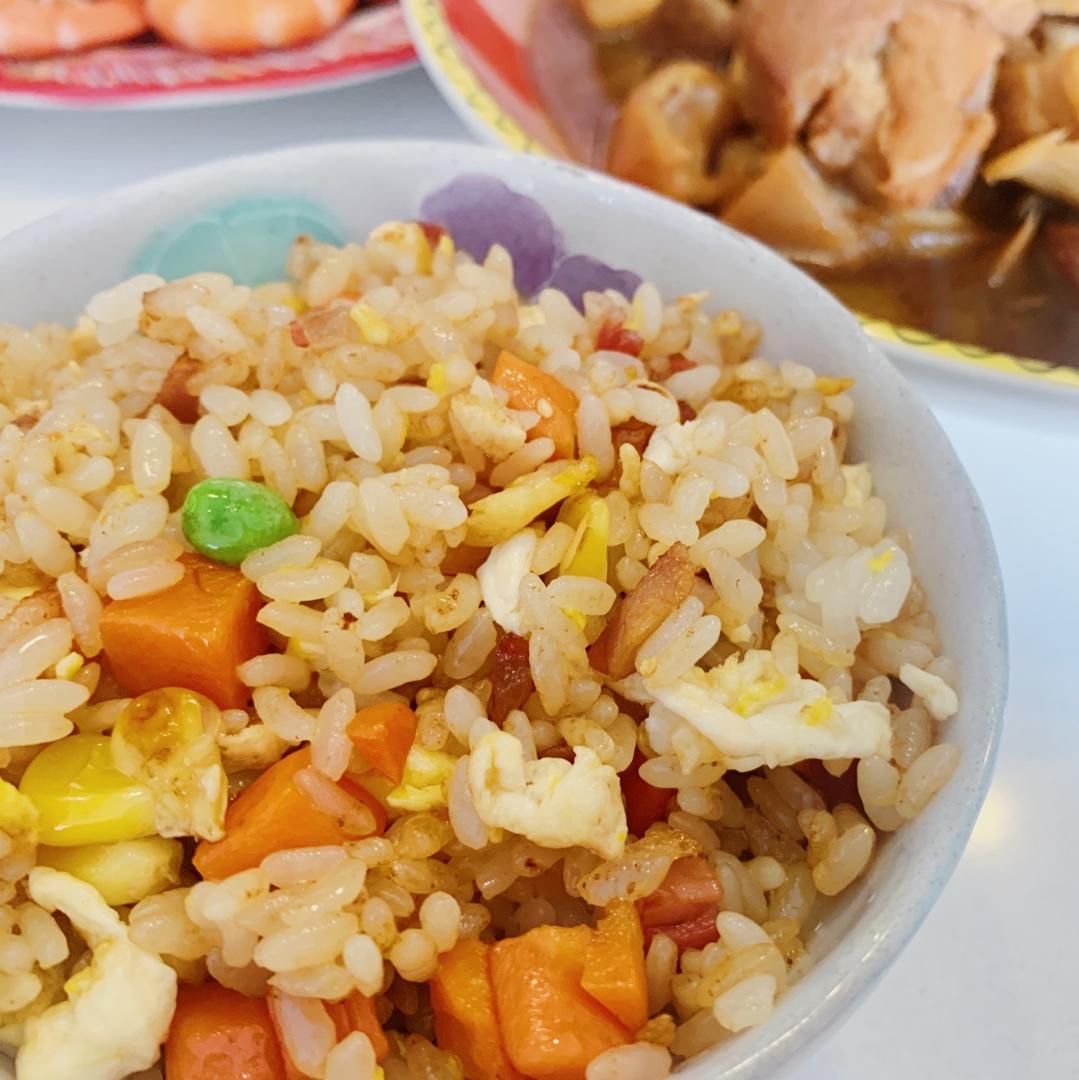 厨师长教你“蛋炒饭”如何做才好吃，答案都在这里面！