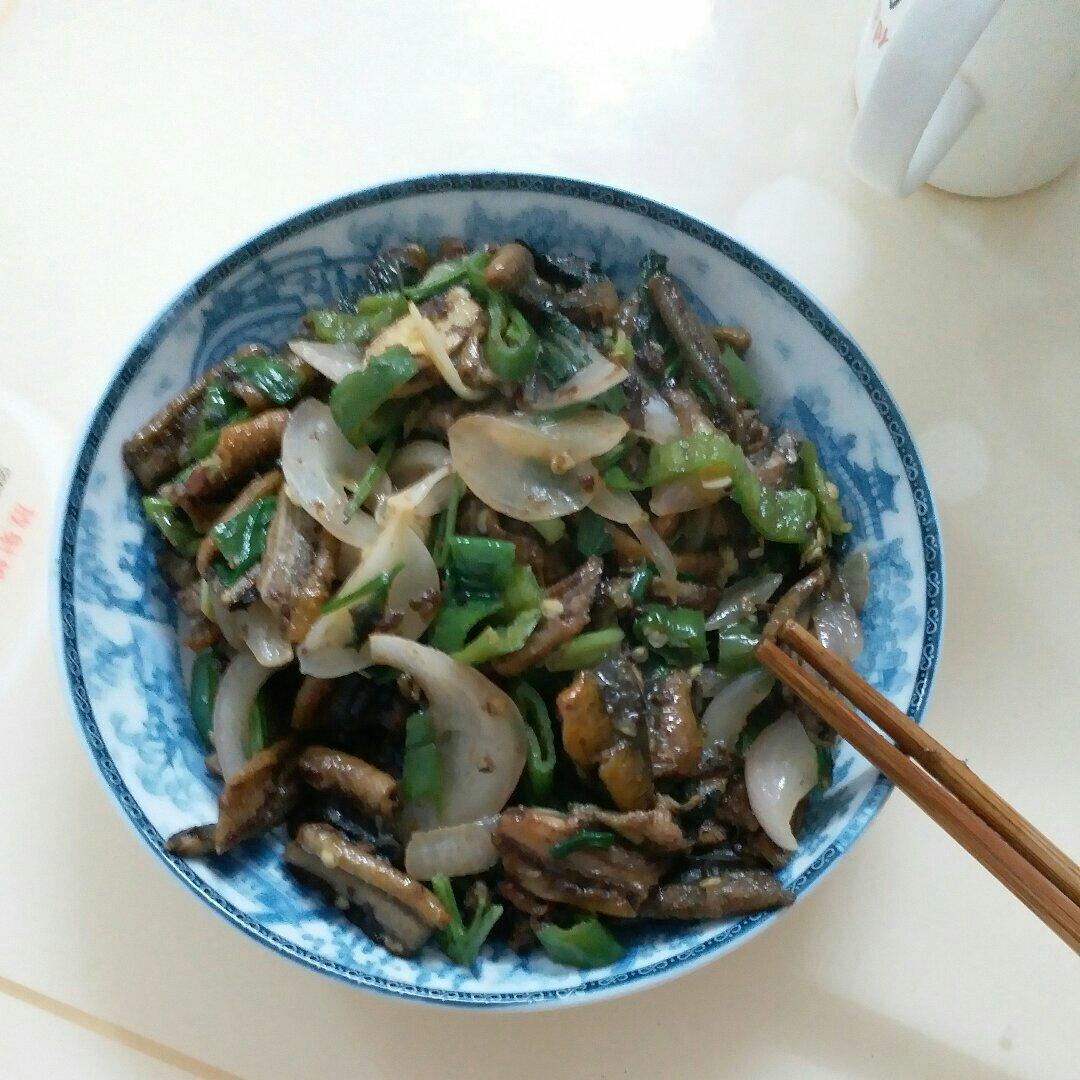 黄鳝炒洋葱