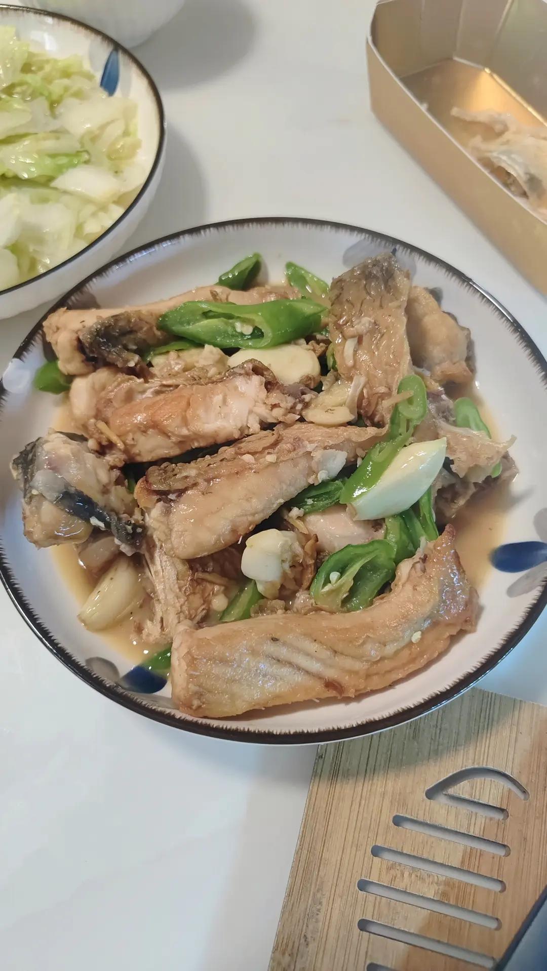 零基础的青椒焖草鱼