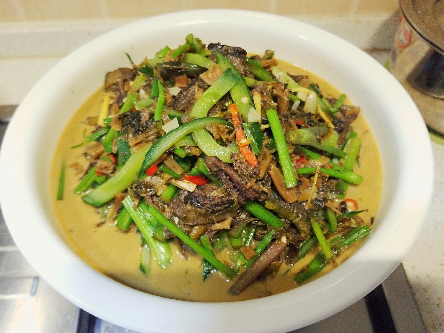 配菜比主料更好吃的家常做法-鳝鱼蔬菜煲的做法 步骤12