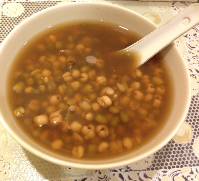 百合绿豆薏米汤