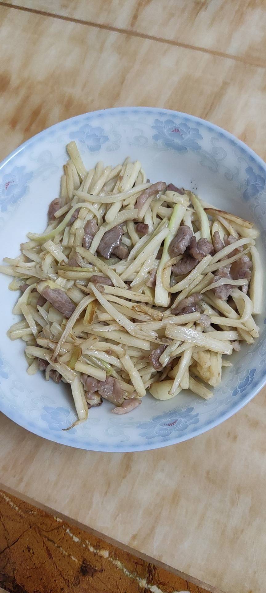 【茭白炒肉丝】每个妈妈都有道炒三丝，你家啥样？