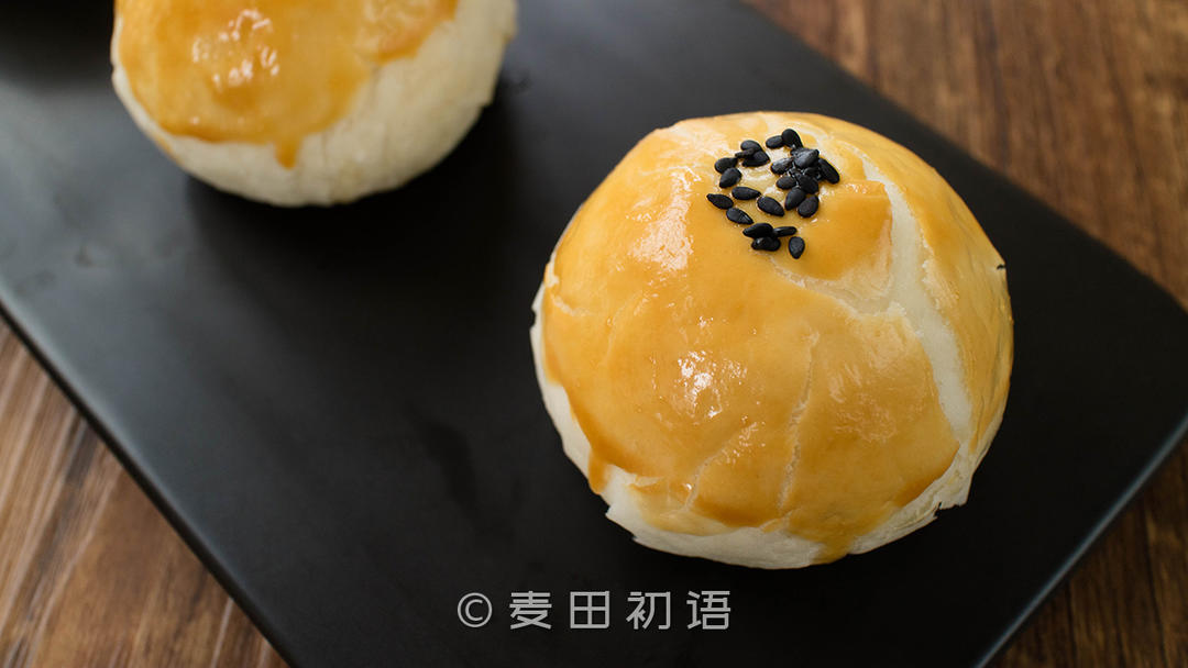 层层酥脆的完美蛋黄酥